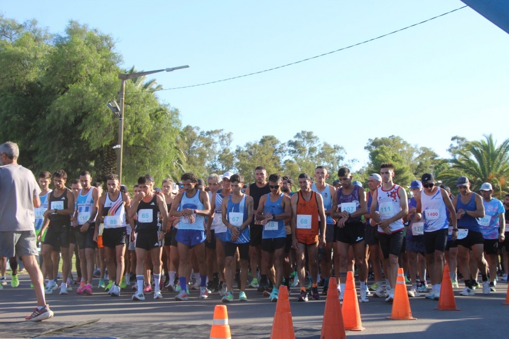 Bolívar celebró su aniversario a puro Running: 300 personas corrieron la Maratón Me Encanta Bolívar