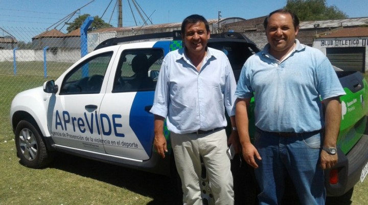 Secretario de APreViDe recorri&oacute; las canchas de Bol&iacute;var