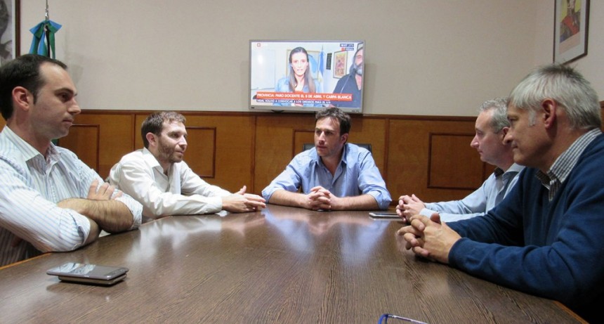 Reuni&oacute;n con el intendente Municipal de 25 de Mayo