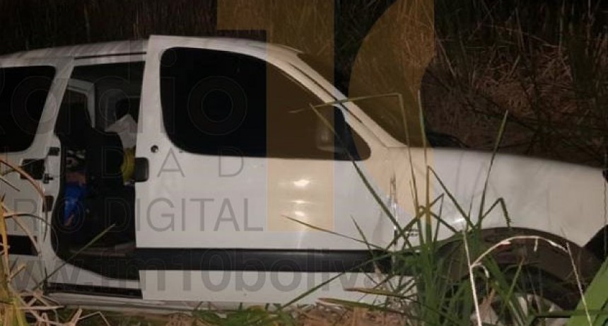 Vuelco en Ruta 205 km 310; los involucrados se encuentran fuera de peligro