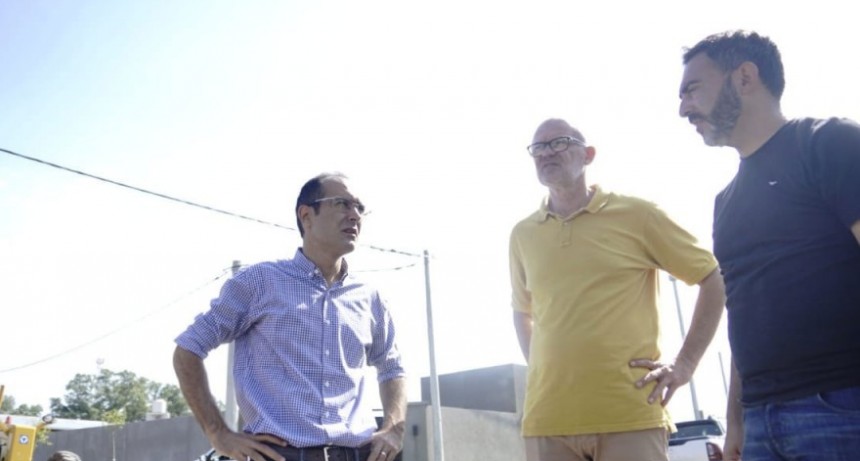 Pisano recorri&oacute; obras en Barrio Los Troncos