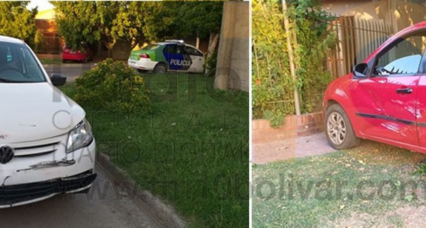 Impacto en Viamonte y S&aacute;enz Pe&ntilde;a; un autom&oacute;vil termino sobre la vereda 