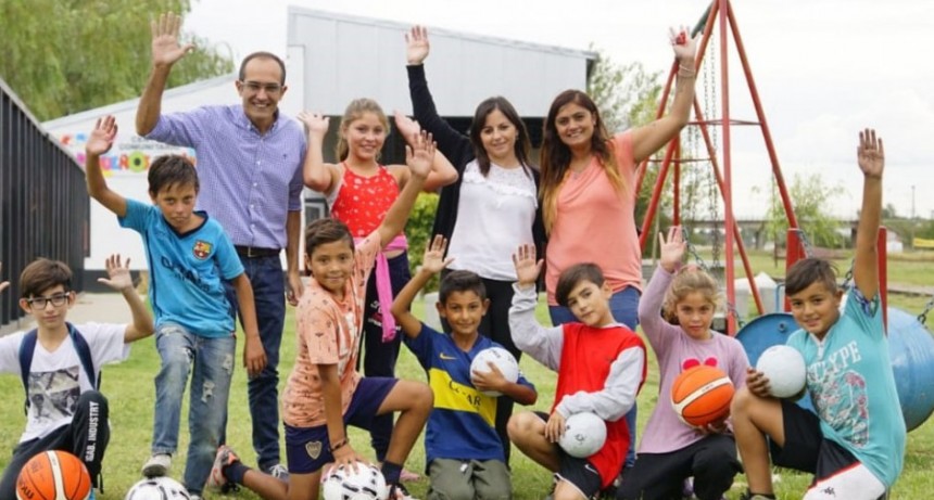 El intendente celebr&oacute; junto a Romina Mendoza y sus Peque&ntilde;os Gigantes los 3 a&ntilde;os del comedor