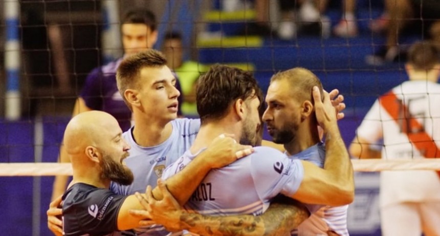 Bol&iacute;var V&oacute;ley qued&oacute; 2 a 0 arriba ante River