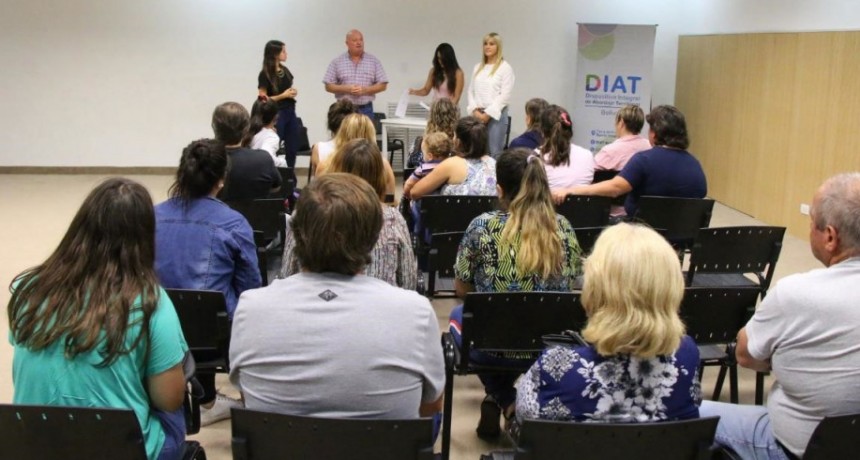 Se realiz&oacute; la entrega de certificados del curso de trabajo auxiliar en instituciones educativas
