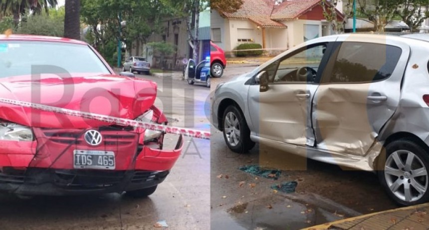 Violento impacto en pleno centro de la ciudad