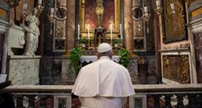 El coronavirus llega a la residencia del papa Francisco