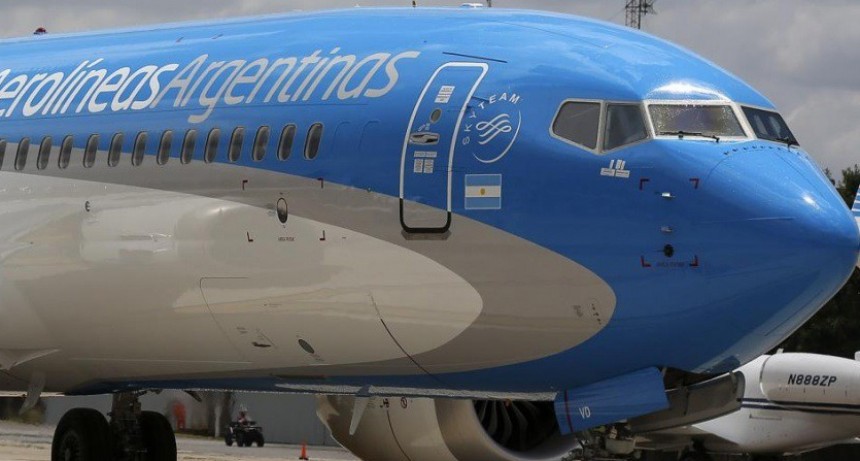 Suspenden los vuelos de repatriaci&oacute;n y, salvo excepciones, los argentinos &lsquo;deber&aacute;n esperar&rsquo;