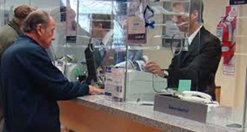 El Banco Naci&oacute;n abrir&aacute; este viernes para el pago de jubilados y AUH (Audio)