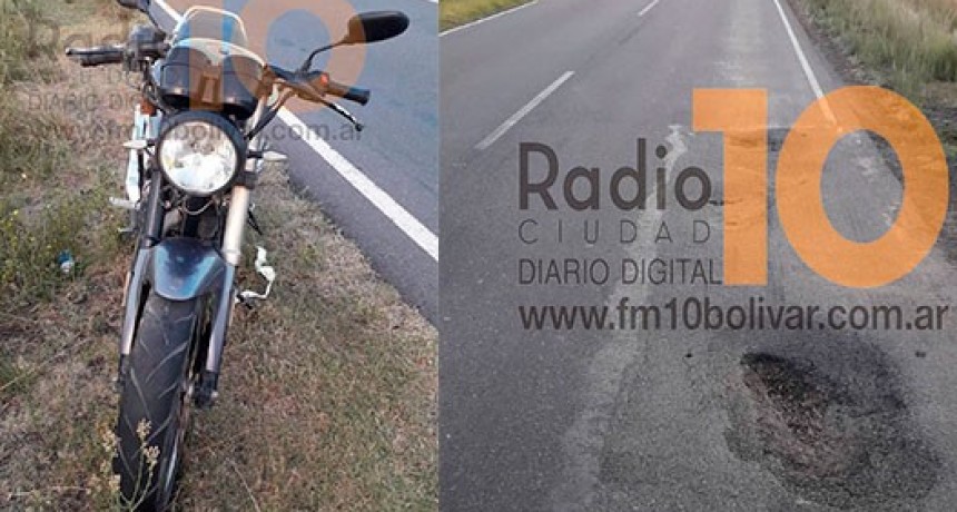 Ruta 65: Un motociclista resultó con lesiones leves tras impactar  con un profundo bache
