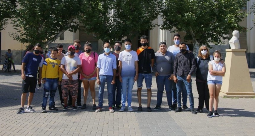 El Intendente Marcos Pisano le dio la bienvenida a 15 jóvenes que se incorporan a través del programa 