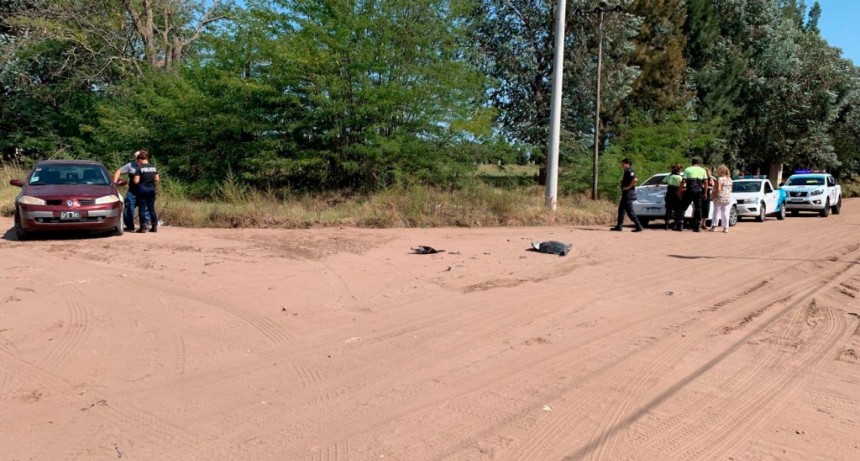 Fuerte impacto entre dos vehículos