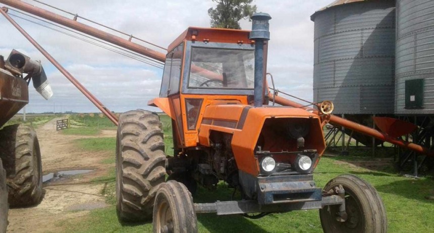 No hay rastros del tractor, el carro y las herramientas robadas de un campo de Ordoqui