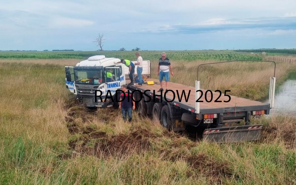 Ruta 205: Se registró el despiste de un camión que remolcaba un semi