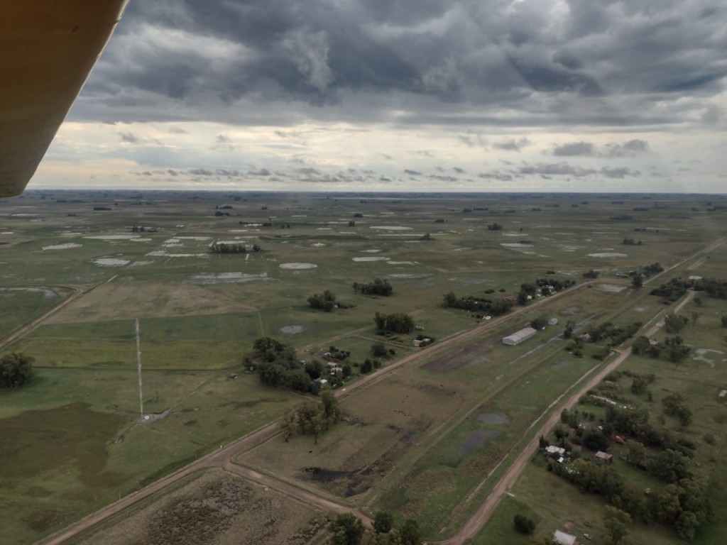 Las lluvias de los últimos días de febrero y principios de marzo, superan los 300 milímetros acumulados, hoy hubo caída de árboles