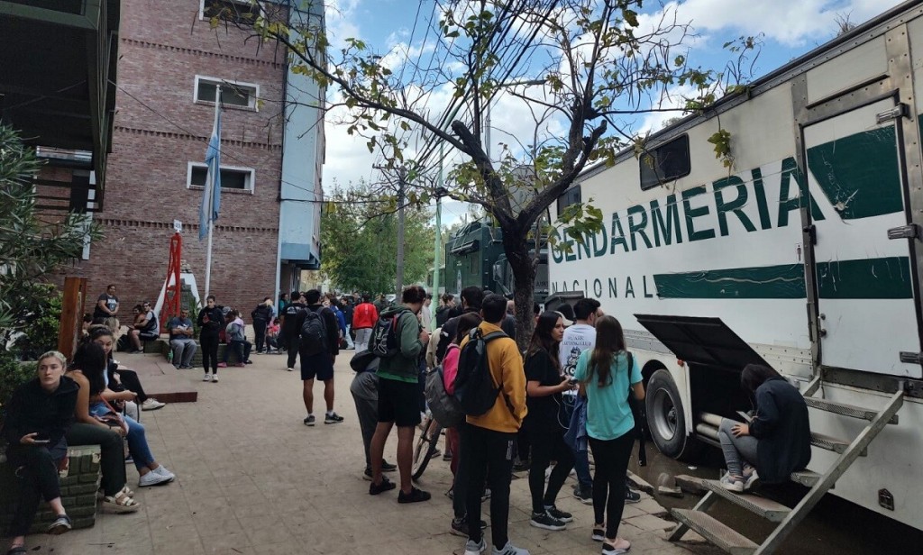 Bahía Blanca: Servicios, estado de rutas y centros de evacuados