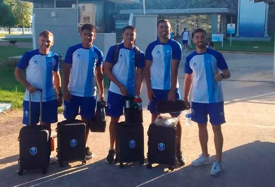 Los jugadores del Ciudad hablaron en FM 10 antes de subir al micro con destino a Aeroparque y luego a Santiago del Estero