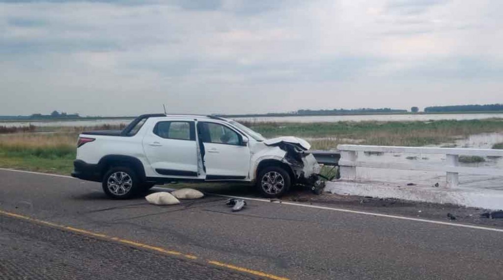 Los cuatro ocupantes de la Fiat Strada que protagonizó el impacto del sábado en la ruta 205, Canal Piñeyro, ya están en Trenque Lauquen