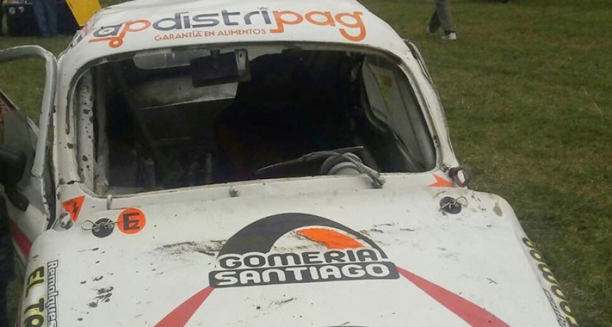 Carlos Casares: Diego Rodr&iacute;guez sufri&oacute; un vuelco en la Promocional 850