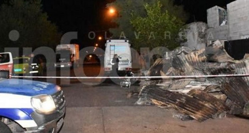 Olavarr&iacute;a: Tr&aacute;gico incendio y derrumbe, una mujer y dos ni&ntilde;os murieron