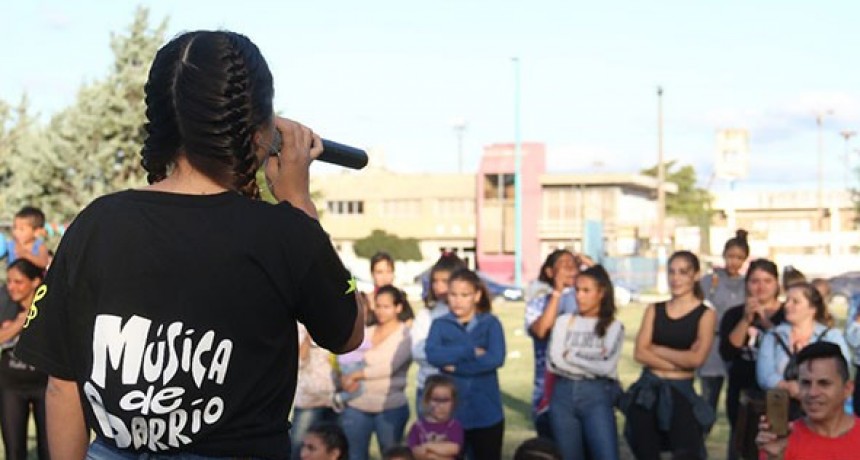 Comenz&oacute; la propuesta recreativa y cultural A Todo Ritmo