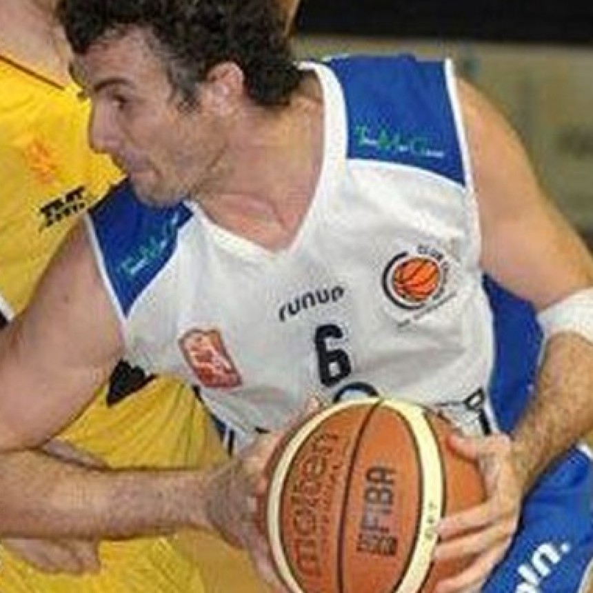 I&ntilde;aki Danesa: 'Volvemos a competir con Bol&iacute;var en b&aacute;squet, en Primera Divisi&oacute;n'