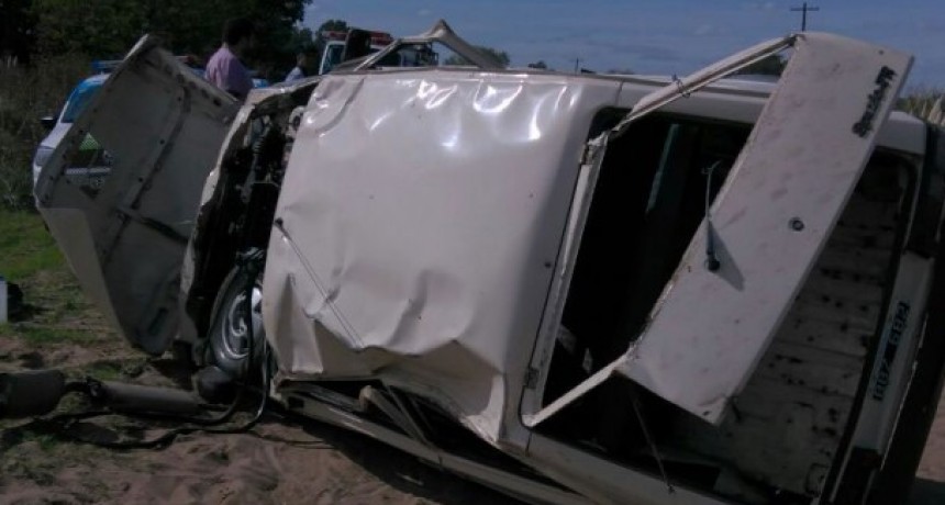 Un joven hospitalizado a ra&iacute;z de un vuelco