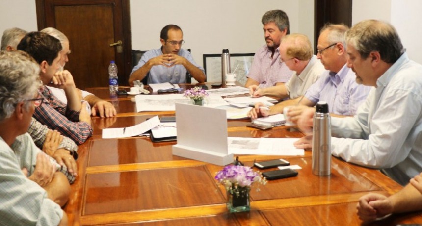 Pisano se reuni&oacute; con el sector lechero