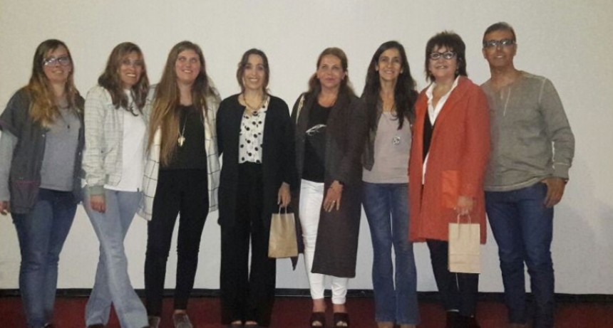 Se desarroll&oacute; una jornada de concientizaci&oacute;n obre el autismo en el Cine Avenida