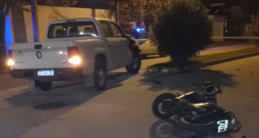 Un joven quedo internado a causa de un choque