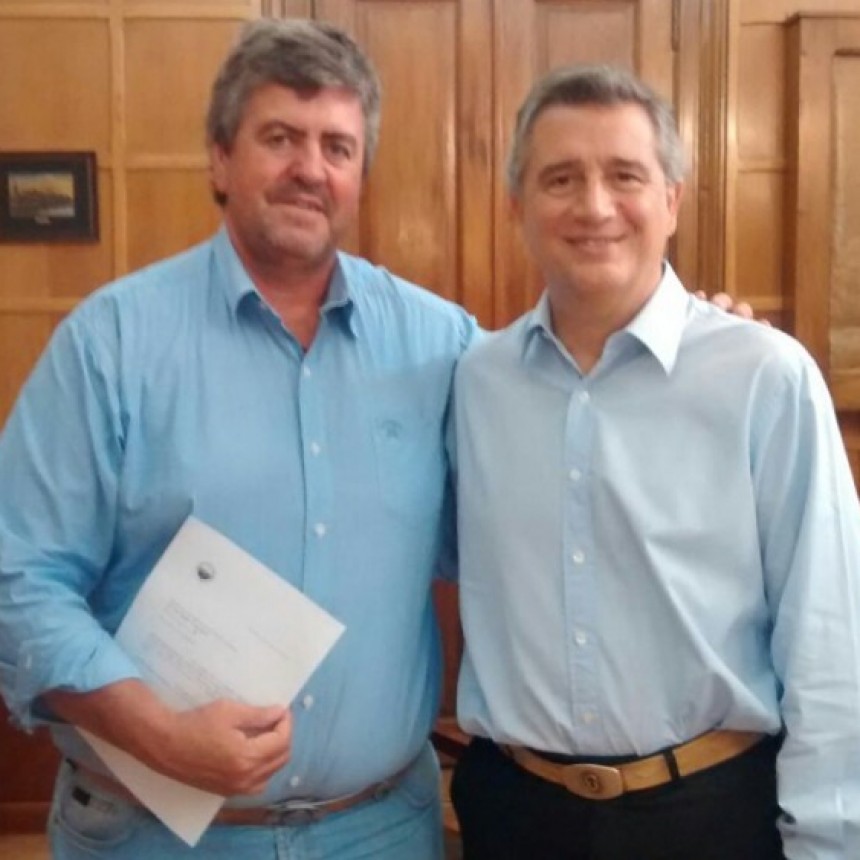 Alzueta se reuni&oacute; con el ministro Echevehere