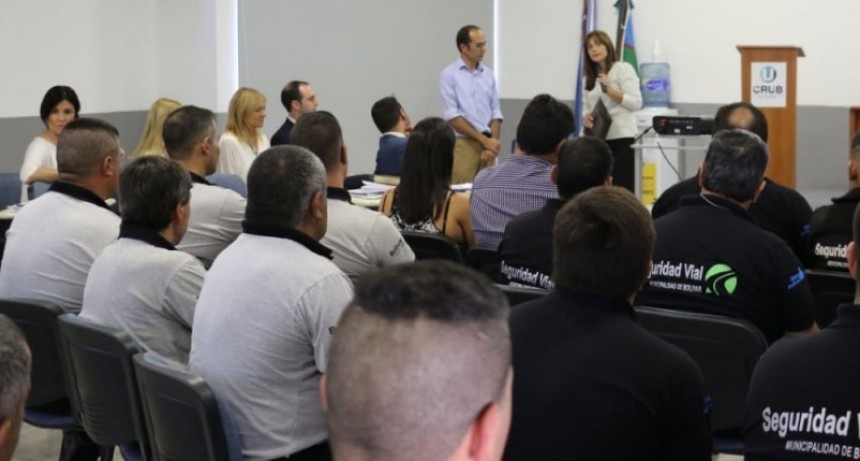 Se llev&oacute; a cabo una capacitaci&oacute;n en seguridad p&uacute;blica para agentes municipales 