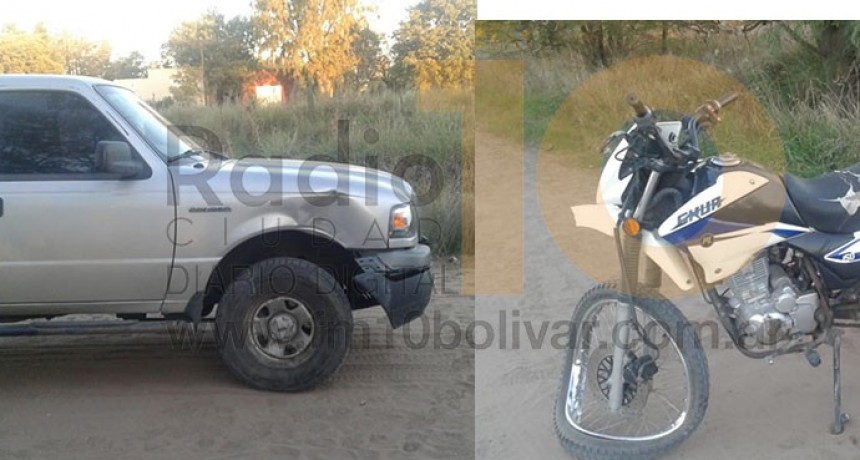 Un motociclista debi&oacute; ser hospitalizado tras impactar con una camioneta