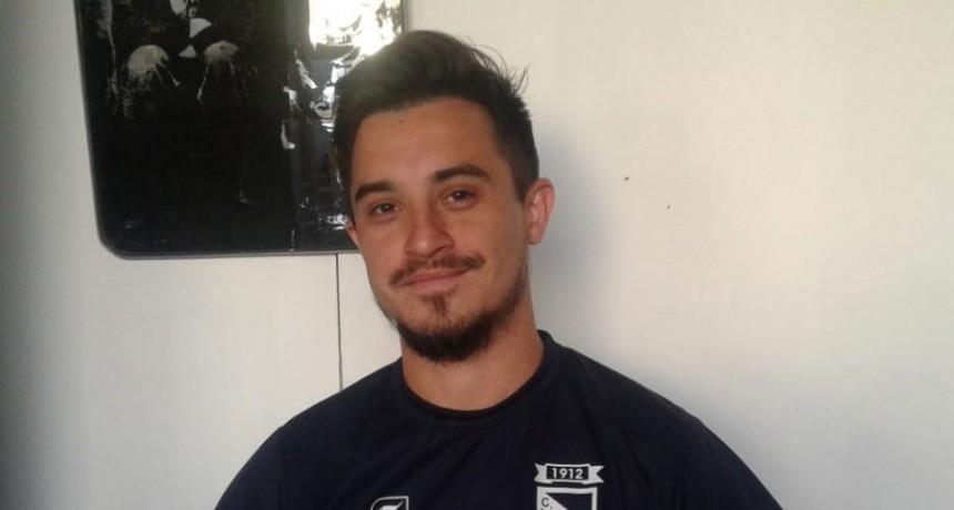 Federico Britez: &lsquo;Hay que tomar noci&oacute;n de que las chicas estan en un club importante&rsquo;
