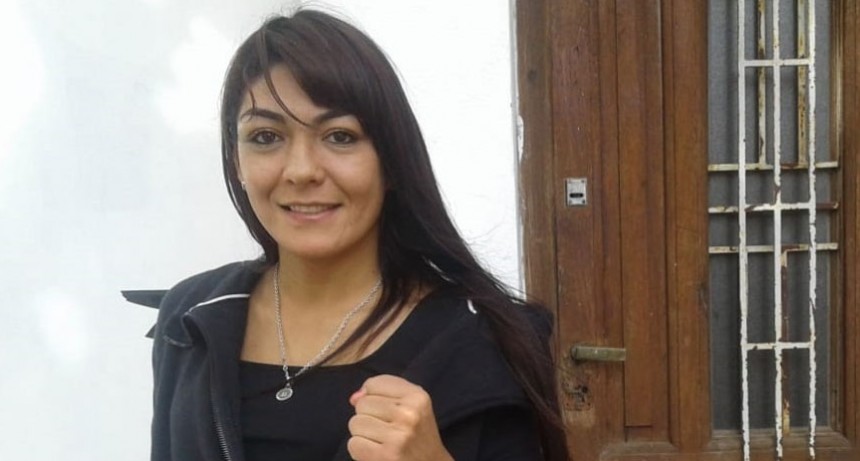 Brenda Carabajal: &lsquo;La &uacute;nica experiencia que te hace pulir como boxeadora es el roce con los mejores&rsquo;