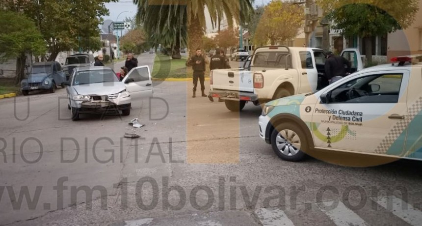 Violento impacto en Avenida Venezuela y calle Chiclana dejo solo da&ntilde;os materiales