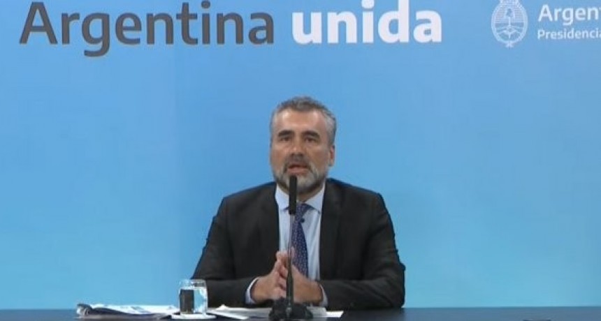 Vanoli pidi&oacute; perd&oacute;n por las largas colas en los bancos