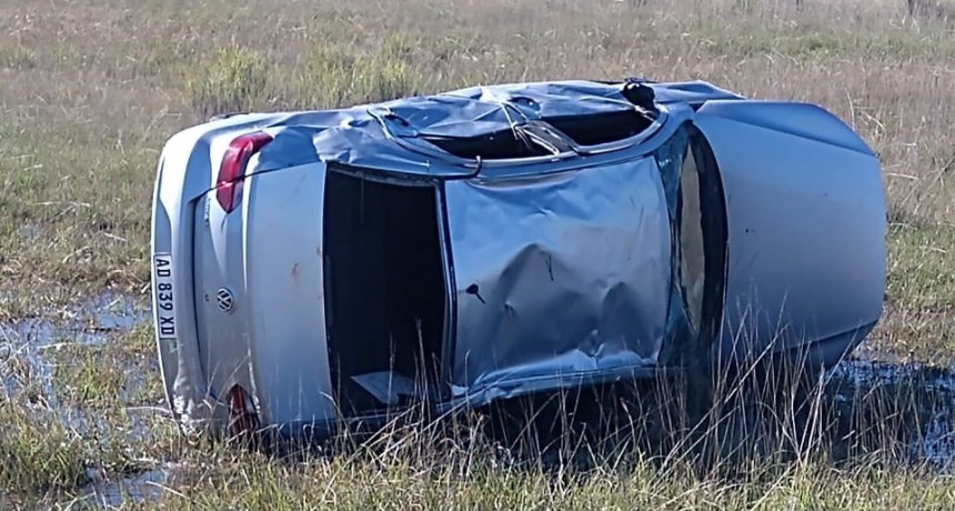 Espigas: Un conductor perdi&oacute; el control de su veh&iacute;culo y volc&oacute; en RN 226 KM 356