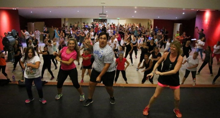 Vuelve el taller de ritmos latinos en Villa Juana