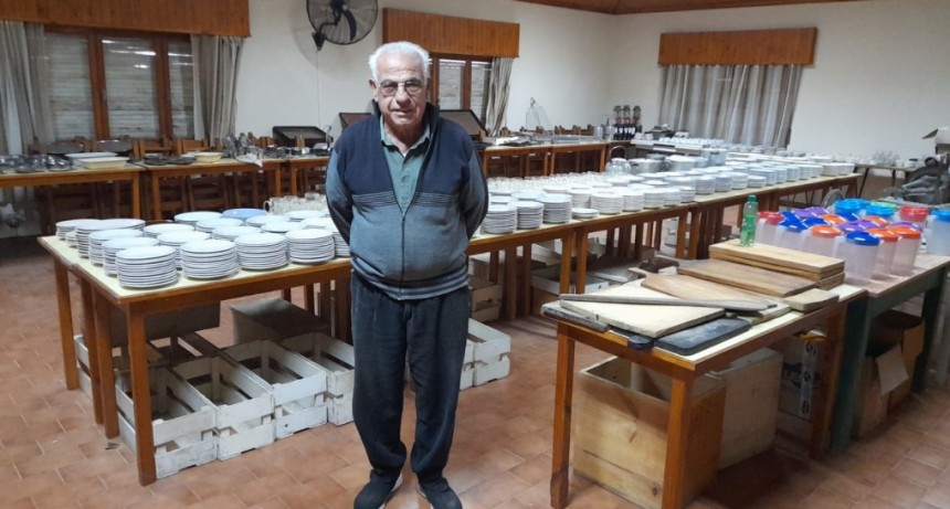 Importante remate de los elementos del comedor de la Feria de la Sociedad Rural, FM 10 habló con Rubén Mendiburu que recordó las mejores épocas