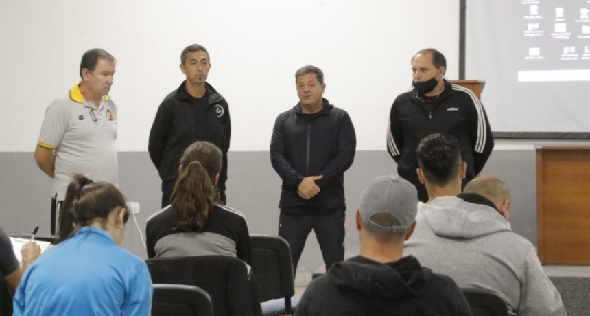 Comenzó el Curso de Árbitros que ofrece la Municipalidad