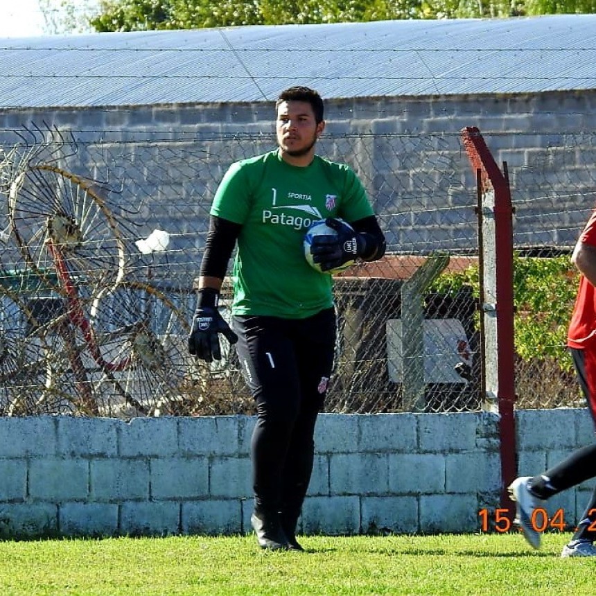 Enzo Santos: “Es una semana especial, con otra energía, pensando ya en el sábado”