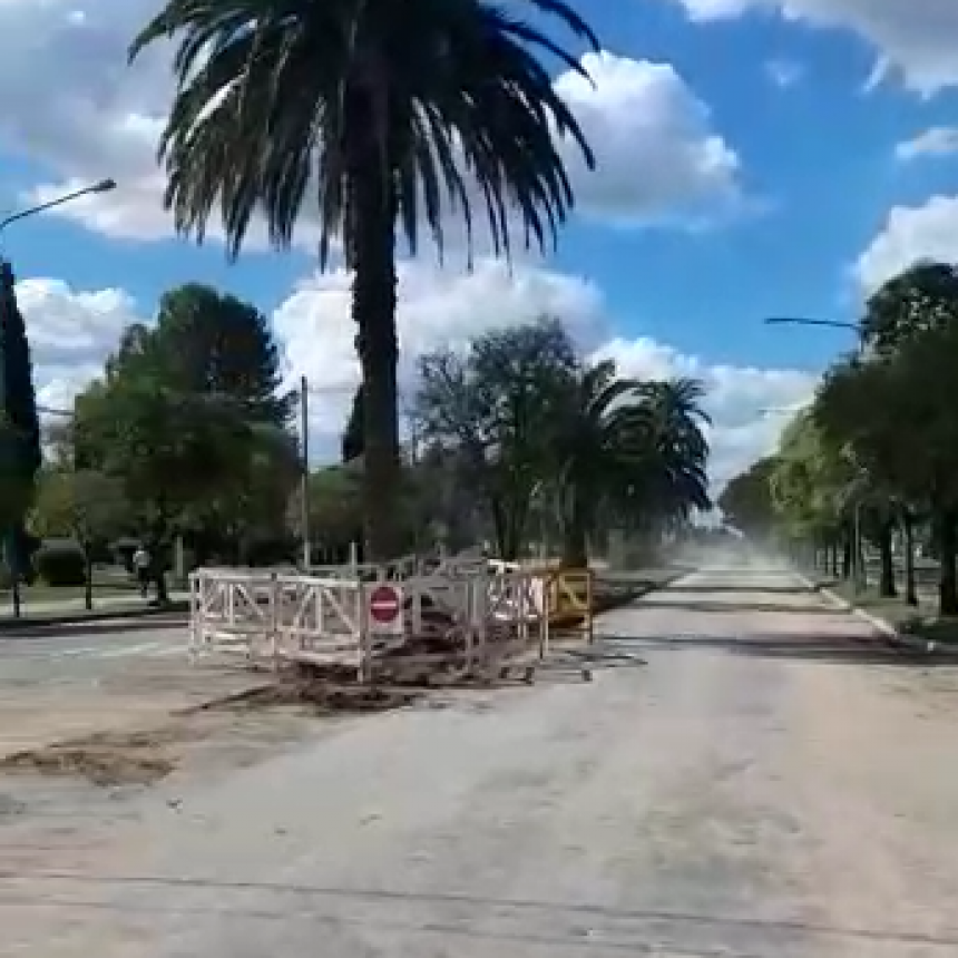 Alerta de tránsito en avenida Brown, Ameghino y Luís Mallol, debido a obras en la red de agua 