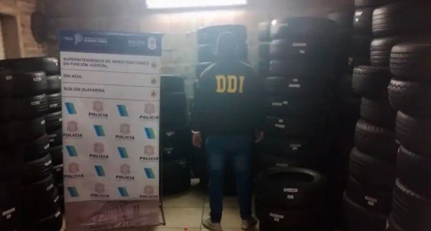 Otro golpe a los «Roba ruedas»: Encuentran unas 200 cubiertas en el barrio Mariano Moreno