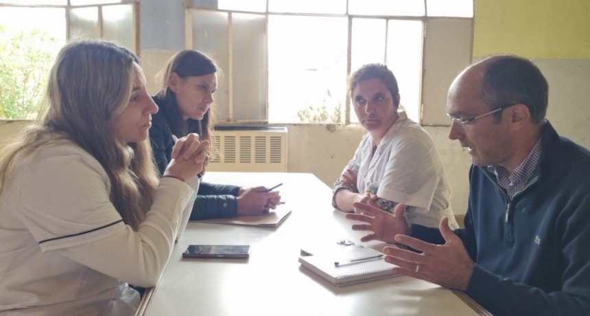 Pisano visitó a la Comunidades Educativas de las Escuelas Primaria n°7 y Secundaria n°6