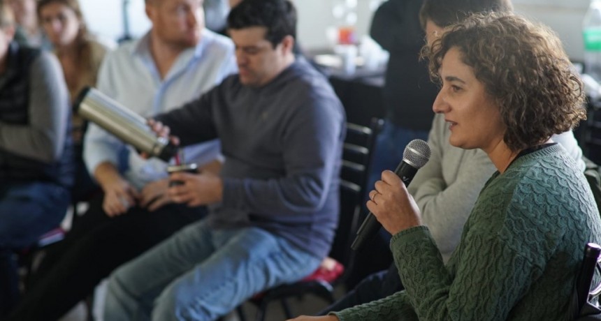 Trenque Lauquen: Emilia Palomino estuvo presente en el encuentro donde participaron más de 100 jóvenes dirigentes del radicalismo bonaerense