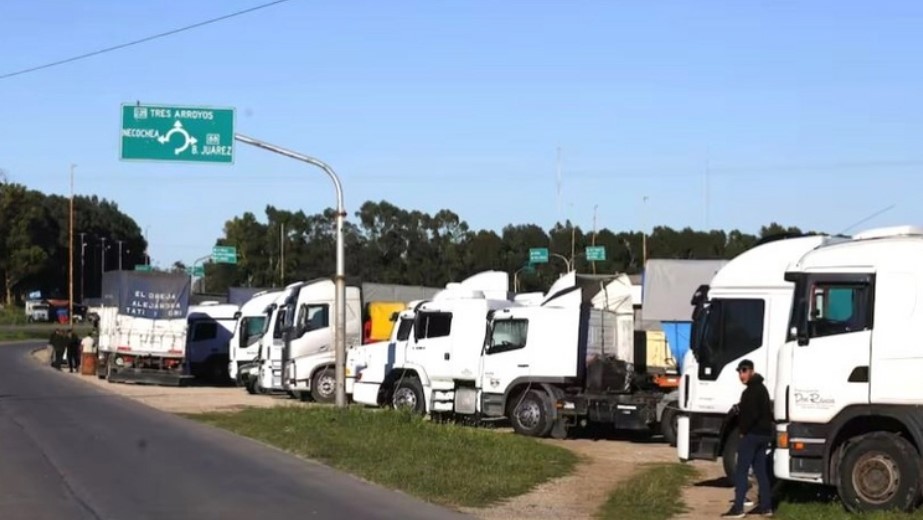 &ldquo;Que nos atienda el Presidente&rdquo;: transportistas de granos amenazan con paro nacional