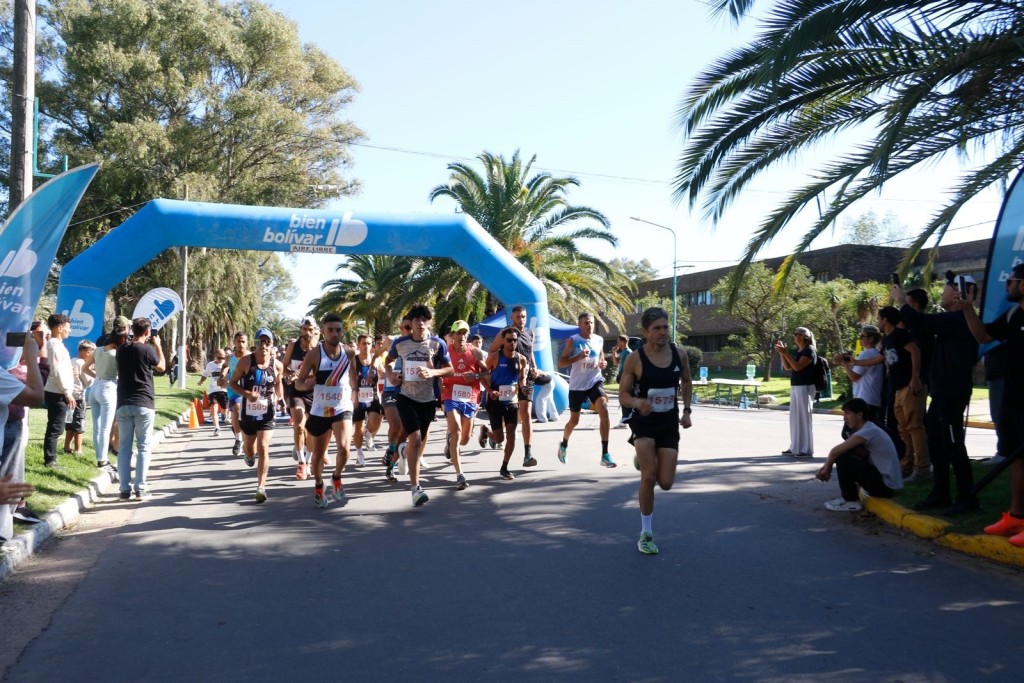 Bol&iacute;var corri&oacute; por la &ldquo;Memoria, Verdad y Justicia&rdquo; en la primera fecha del calendario Running 2026