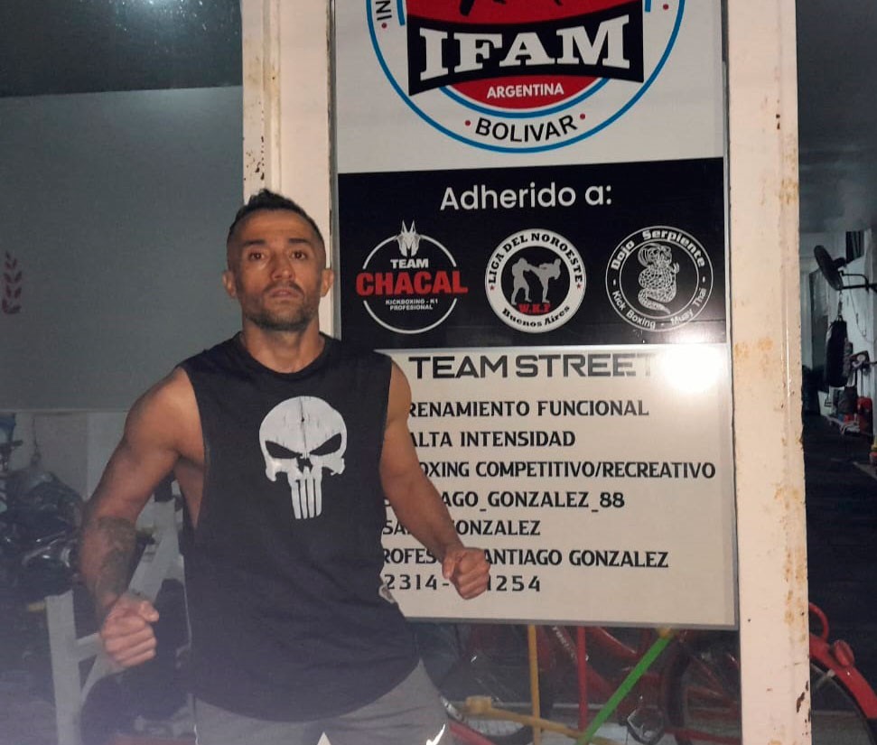 Santiago Gonz&aacute;lez: "Trabajando duro y a conciencia, como lo hacemos siempre, con chicos nuevos y con ganas de aprender, con ganas de progresar en el deporte y meti&eacute;ndole para adelante"