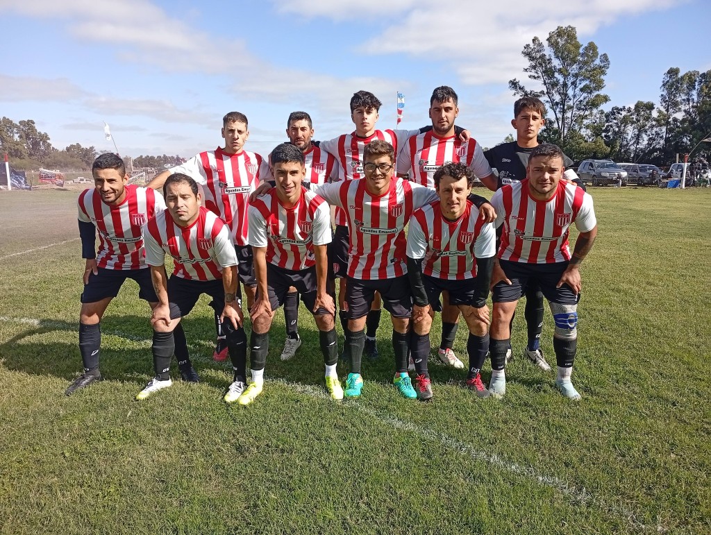 Volvi&oacute; a rodar la pelota en el f&uacute;tbol rural recreativo